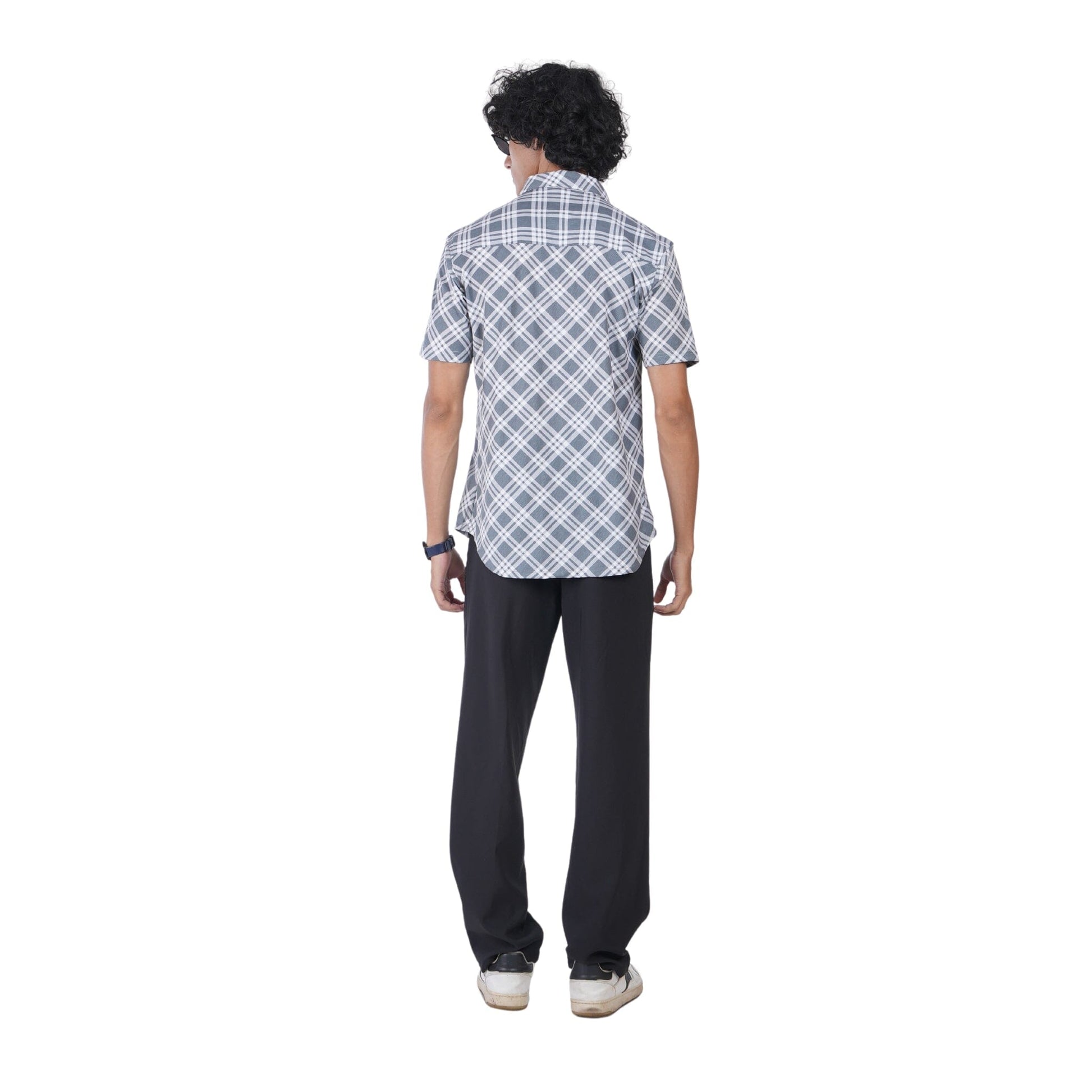 Men’s regular fit mercerised knit shirt in Grey Colour ,breathable fabric for all-day wear,Formal casual shirt with half sleeves and shirt collar