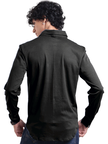 Back view of The Silo Knit Shirt – regular fit, mercerised finish
Rear profile of men’s full sleeve cotton knit shirt – made in India